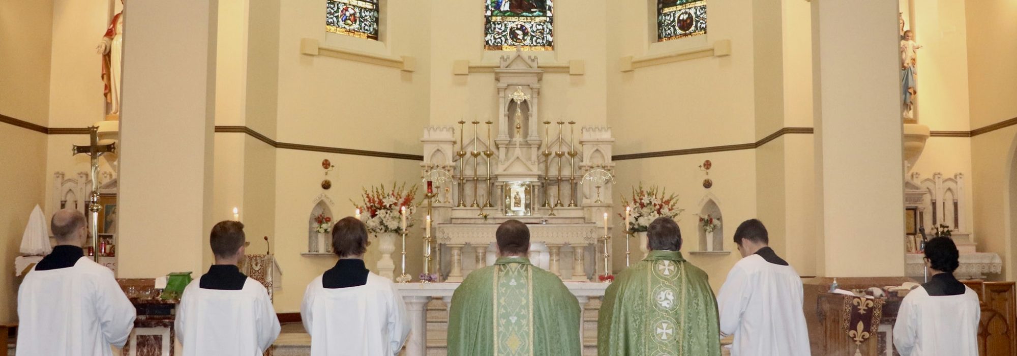 Fr Adrian Simmons first mass at St Peters 14 Aug 22